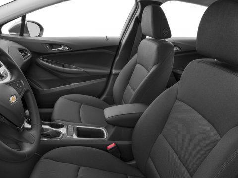 Photo of 2017 Silver Ice Metallic Chevrolet Cruze