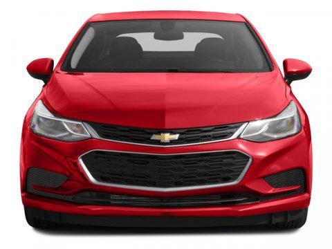 Photo of 2017 Silver Ice Metallic Chevrolet Cruze