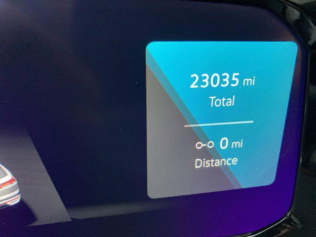 Photo of 2024 Deep Black Pearl Volkswagen Atlas Cross Sport