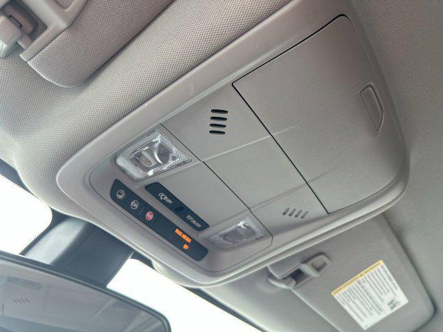 Photo of 2018 Pepperdust Metallic Chevrolet Equinox