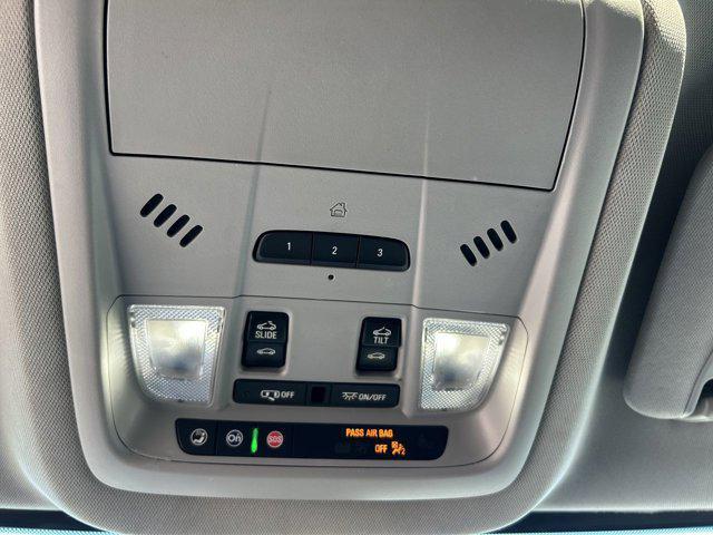 Photo of 2021 Summit White GMC Acadia