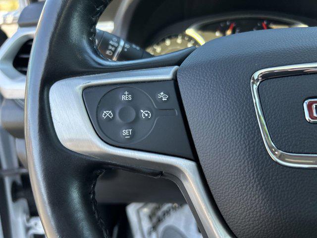 Photo of 2021 Summit White GMC Acadia