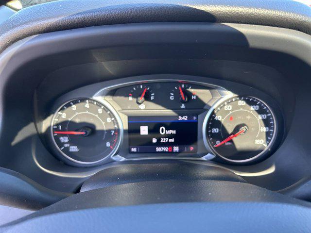Photo of 2021 Summit White GMC Acadia