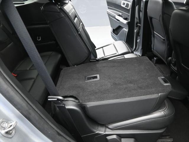 Photo of 2024 Silver Metallic Ford Explorer