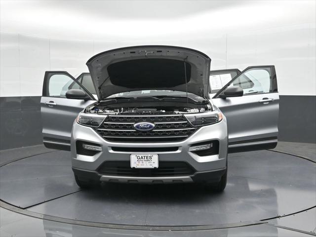 Photo of 2024 Silver Metallic Ford Explorer
