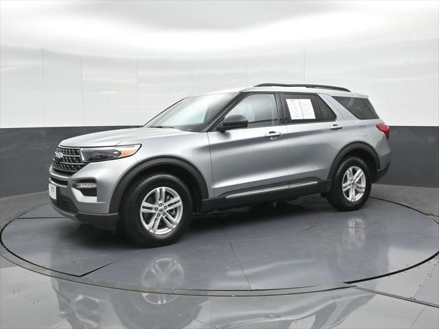 Photo of 2024 Silver Metallic Ford Explorer