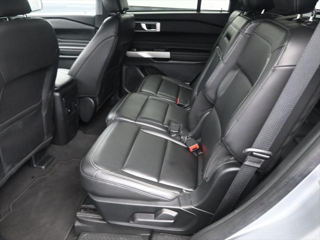 Photo of 2024 Silver Metallic Ford Explorer