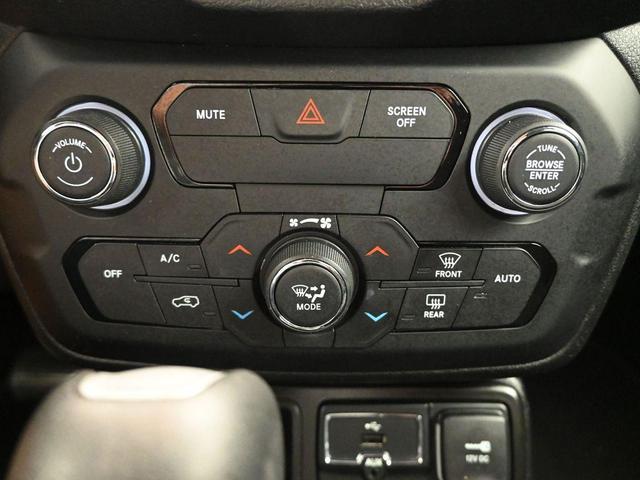 Photo of 2018 Jetset Blue Jeep Renegade