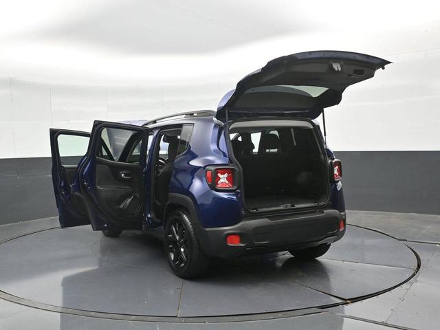 Photo of 2018 Jetset Blue Jeep Renegade