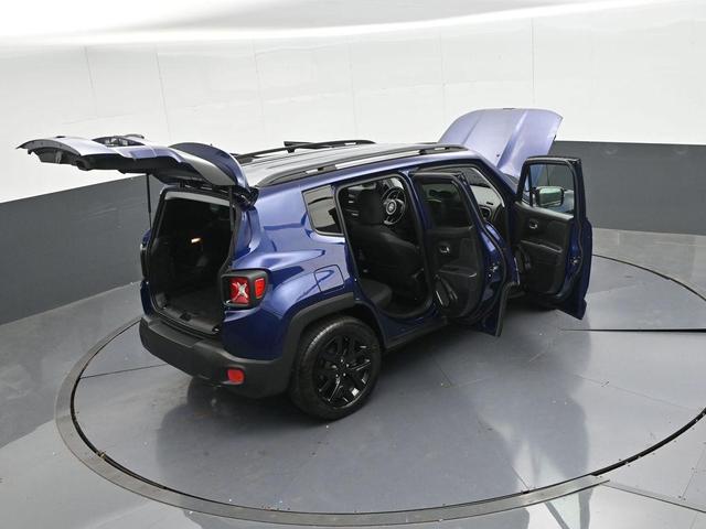Photo of 2018 Jetset Blue Jeep Renegade