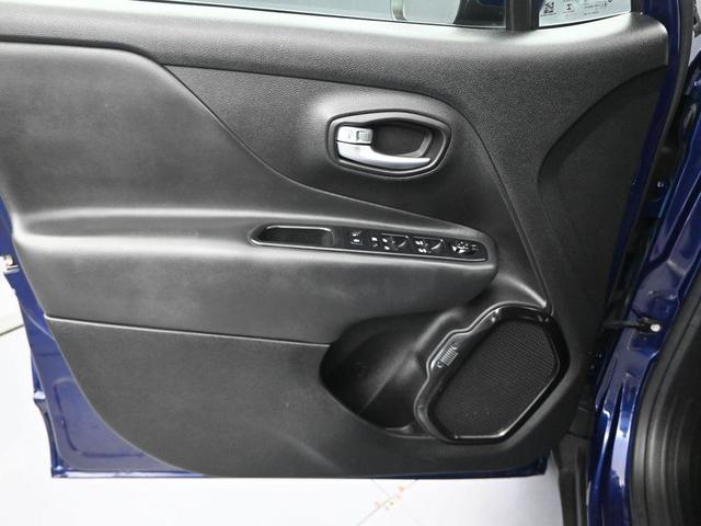 Photo of 2018 Jetset Blue Jeep Renegade