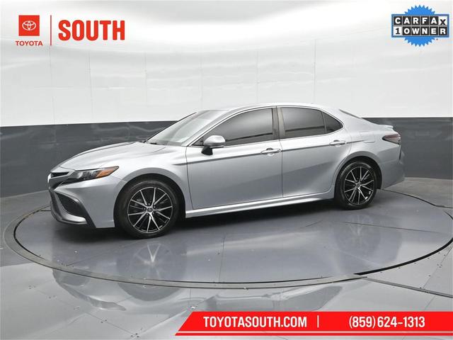 Photo of 2022 Celestial Silver Metallic Toyota Camry