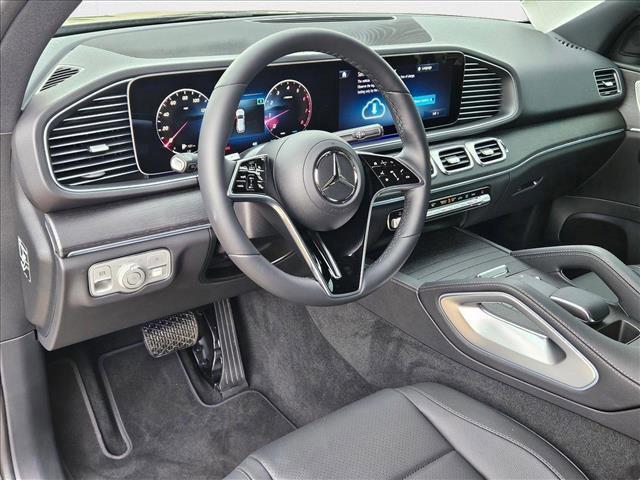 Photo of 2025 Obsidian Black Metallic Mercedes-Benz GLE 450