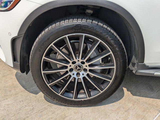 Photo of 2021 Polar White Mercedes-Benz GLC 300