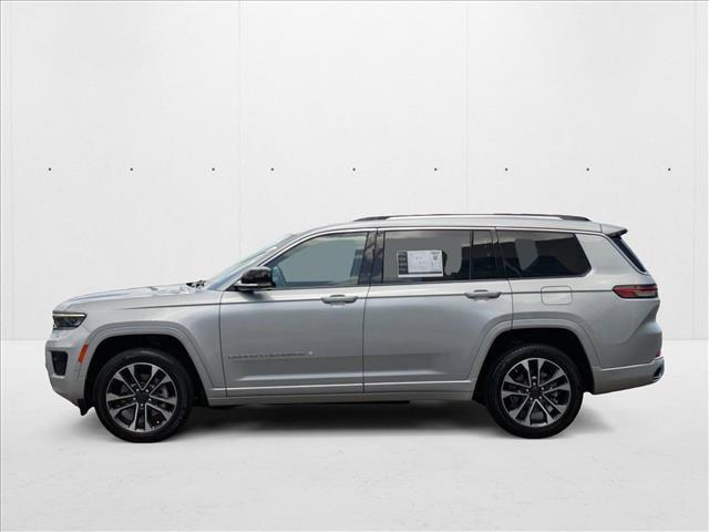 Photo of 2021 Silver Zynith Jeep Grand Cherokee L