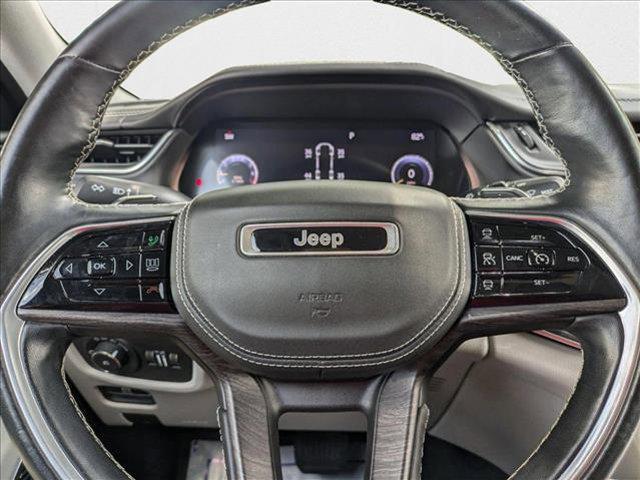 Photo of 2021 Silver Zynith Jeep Grand Cherokee L