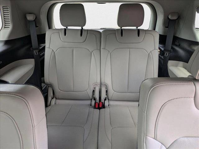 Photo of 2021 Silver Zynith Jeep Grand Cherokee L