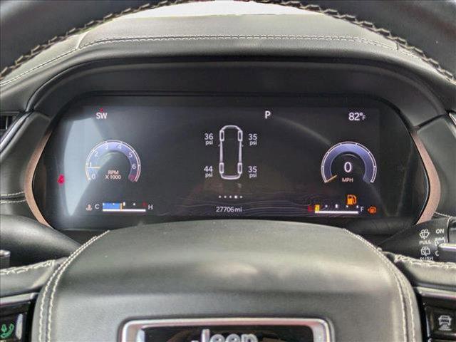 Photo of 2021 Silver Zynith Jeep Grand Cherokee L
