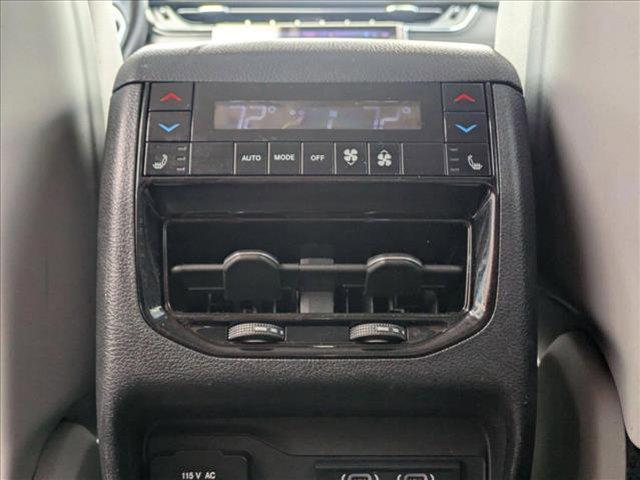 Photo of 2021 Silver Zynith Jeep Grand Cherokee L