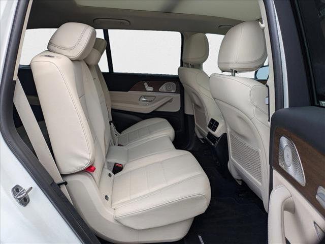 Photo of 2025 Polar White Mercedes-Benz GLS 450