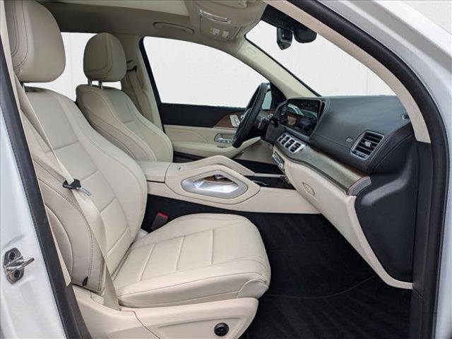 Photo of 2025 Polar White Mercedes-Benz GLS 450