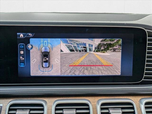 Photo of 2025 Polar White Mercedes-Benz GLS 450