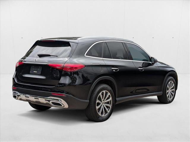Photo of 2024 Obsidian Black Metallic Mercedes-Benz GLC 300