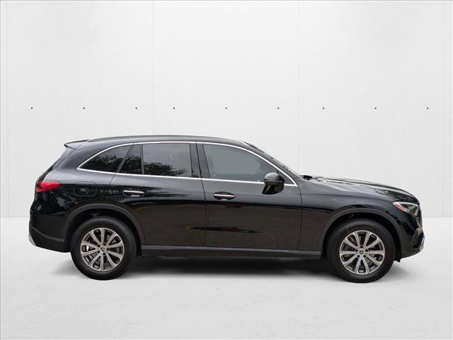Photo of 2024 Obsidian Black Metallic Mercedes-Benz GLC 300
