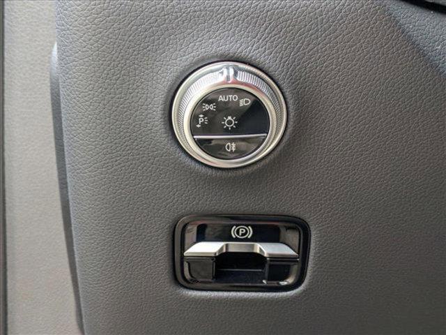 Photo of 2024 Obsidian Black Metallic Mercedes-Benz GLC 300