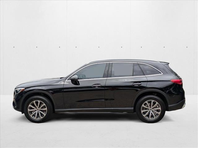 Photo of 2024 Obsidian Black Metallic Mercedes-Benz GLC 300