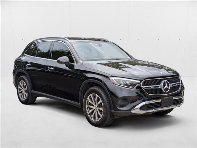 Photo of 2024 Obsidian Black Metallic Mercedes-Benz GLC 300
