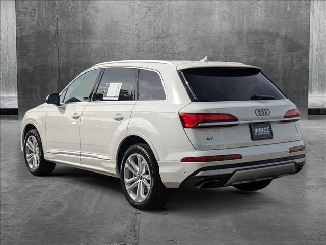 Photo of 2025 Carrara White Audi Q7