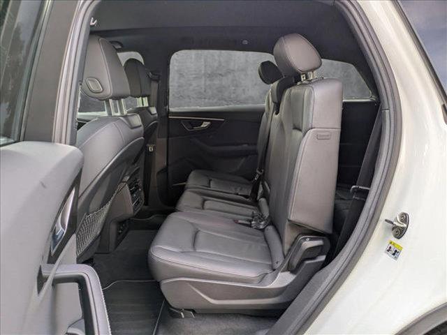 Photo of 2025 Carrara White Audi Q7