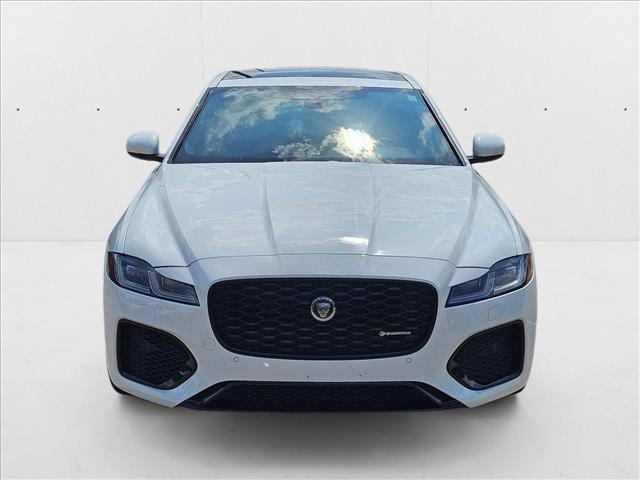 Photo of 2022 Fuji White Jaguar XF