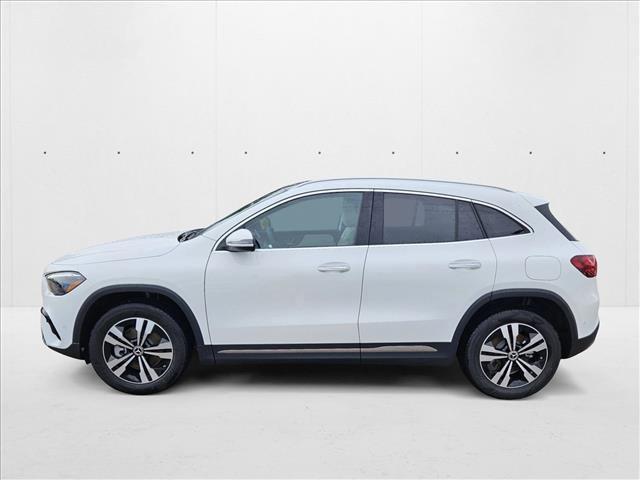 Photo of 2025 Polar White Mercedes-Benz GLA 250
