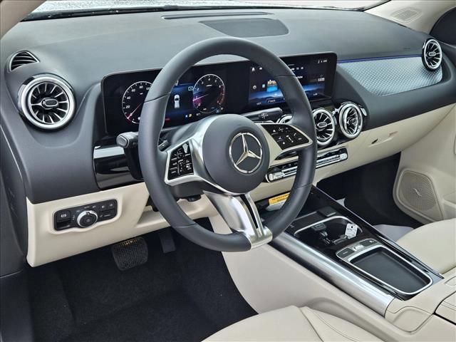 Photo of 2025 Polar White Mercedes-Benz GLA 250
