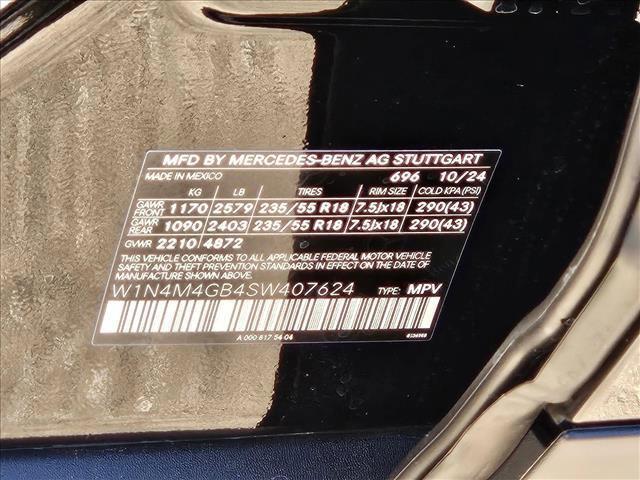 Photo of 2025 Night Black Mercedes-Benz GLB 250