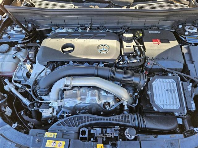 Photo of 2025 Night Black Mercedes-Benz GLB 250