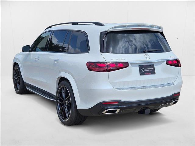 Photo of 2025 MANUFAKTUR Moonlight White Metallic Mercedes-Benz GLS 450