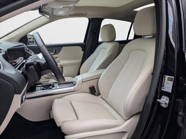 Photo of 2025 Night Black Mercedes-Benz GLA 250