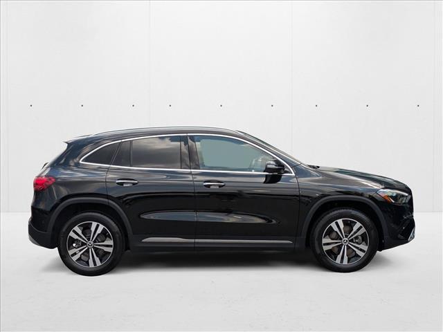 Photo of 2025 Night Black Mercedes-Benz GLA 250
