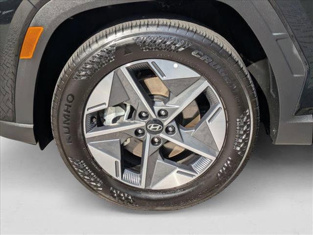 Photo of 2025 Phantom Black Hyundai TUCSON