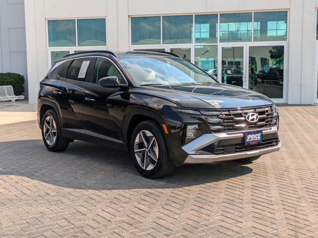 Photo of 2025 Phantom Black Hyundai TUCSON