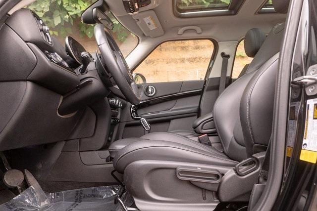 Photo of 2023 Midnight Black MINI Countryman
