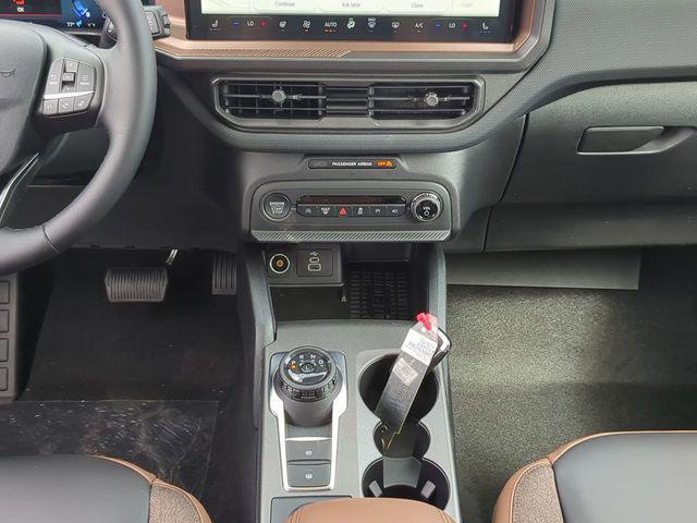 Photo of 2025 Oxford White Ford Bronco Sport