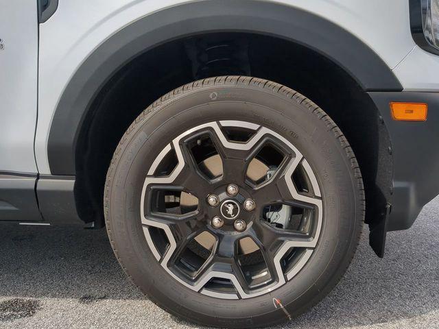 Photo of 2025 Oxford White Ford Bronco Sport