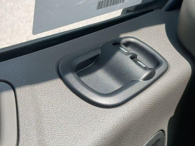 Photo of 2025 OXFORD WHITE Ford Transit-250