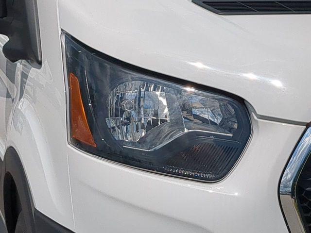 Photo of 2025 OXFORD WHITE Ford Transit-250