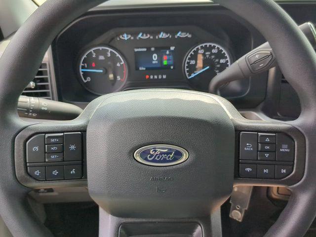 Photo of 2025 Oxford White Ford F-350