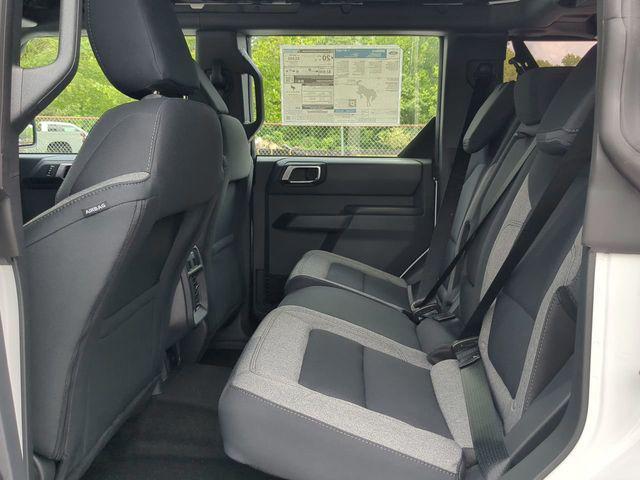 Photo of 2025 Oxford White Ford Bronco